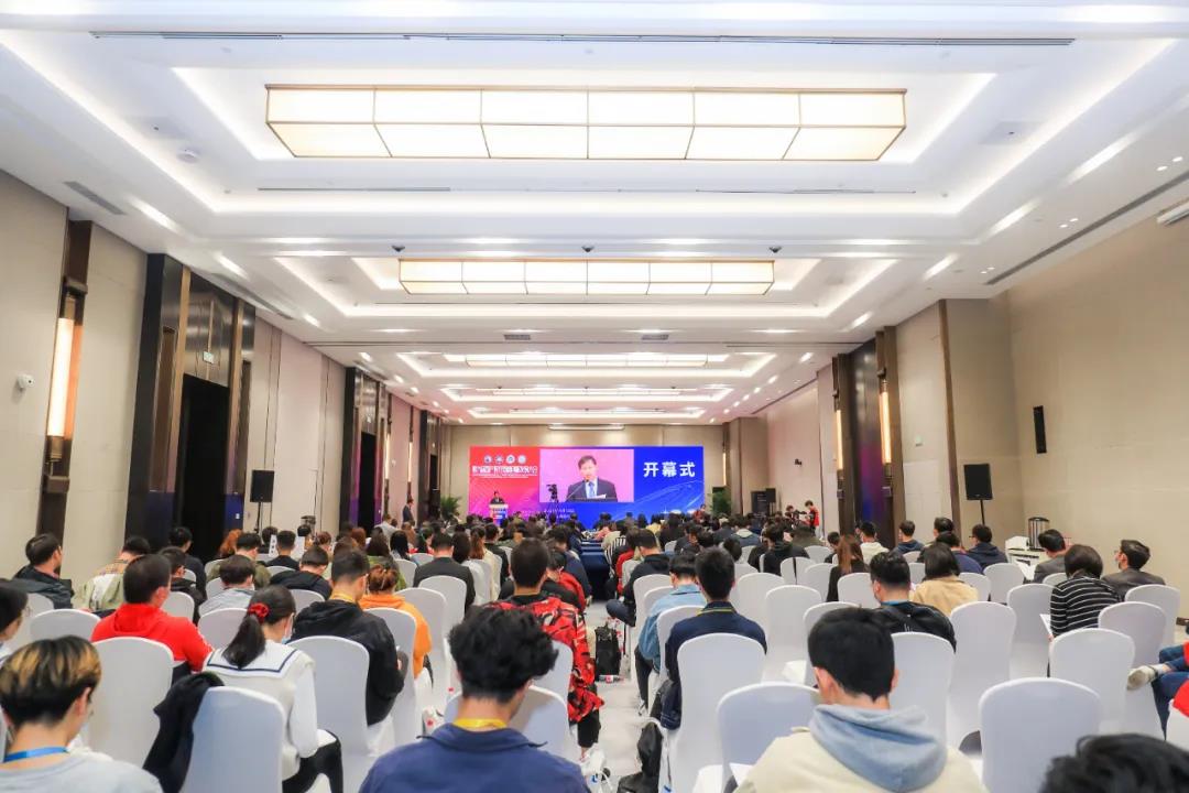 聚焦国产医疗设备创新 :朗润医疗“专业影像消毒”系列产品首次亮相